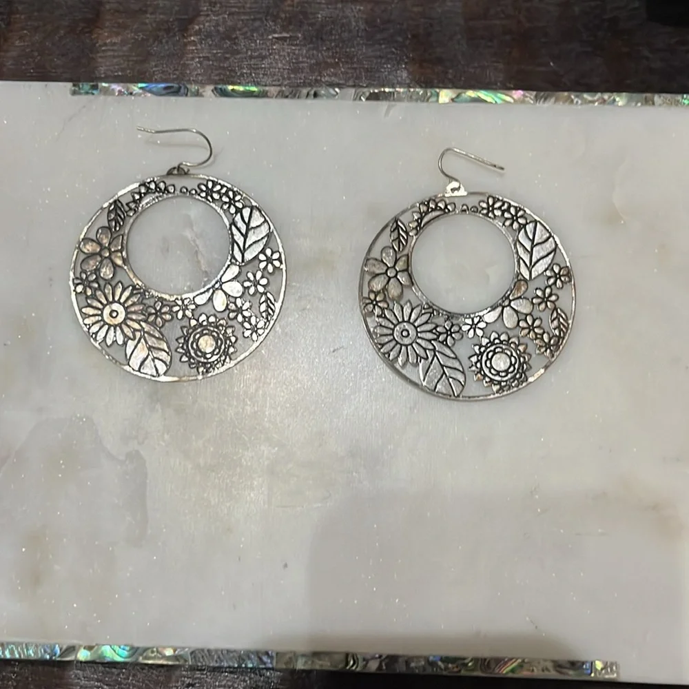 Sage green and dark green floral hoop silver pierced earrings  2”